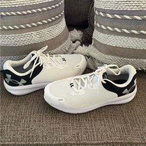 Worn only once, like new. Size 11 Under Armour tennis shoes.